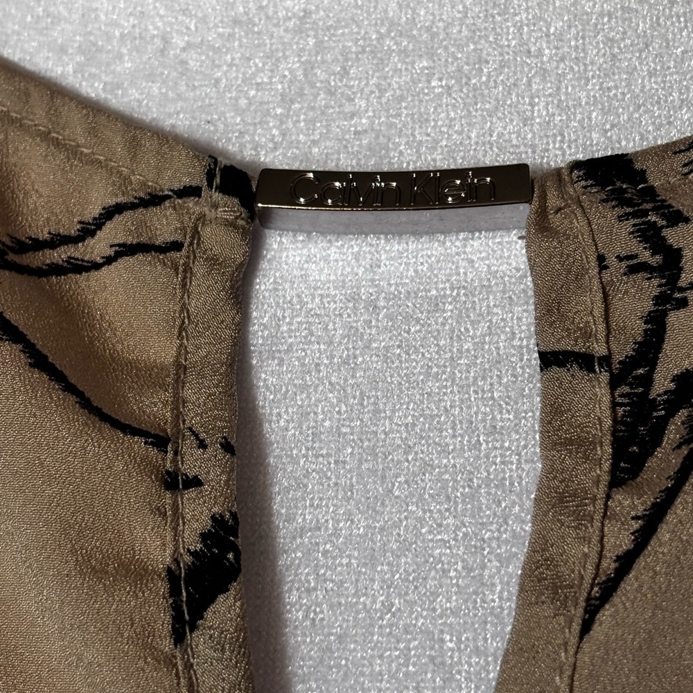 Calvin Klein Tan Floral Blouse - Picture 4 of 6